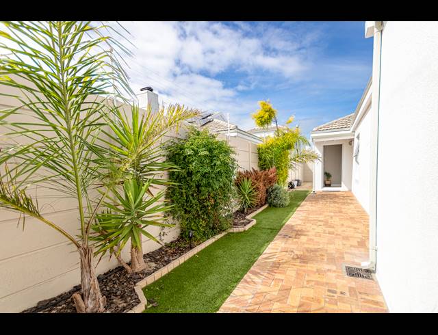 4 BEDROOM FREESTANDING SOLD IN SUNNINGDALE